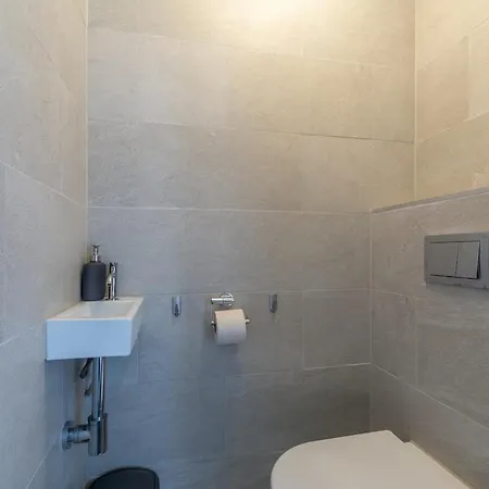 Lovely Vacation 2 Km From The Beach! Ferienhaus *