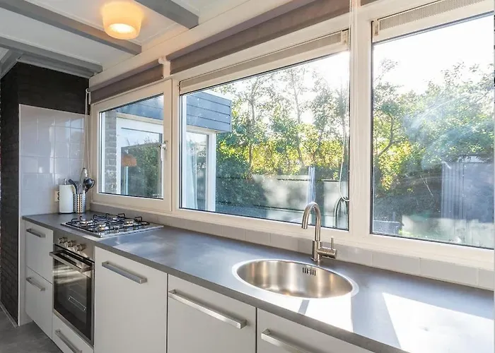 Lovely Vacation 2 Km From The Beach! Sint Maartensvlotbrug